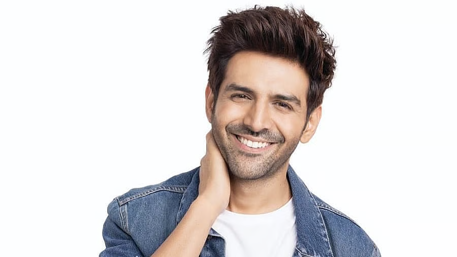 Kartik-Aaryan-Buys-₹2-Crore-Plot-in-Alibaug-Joins-Bachchan-Kriti-Sanon-as-Neighbour
